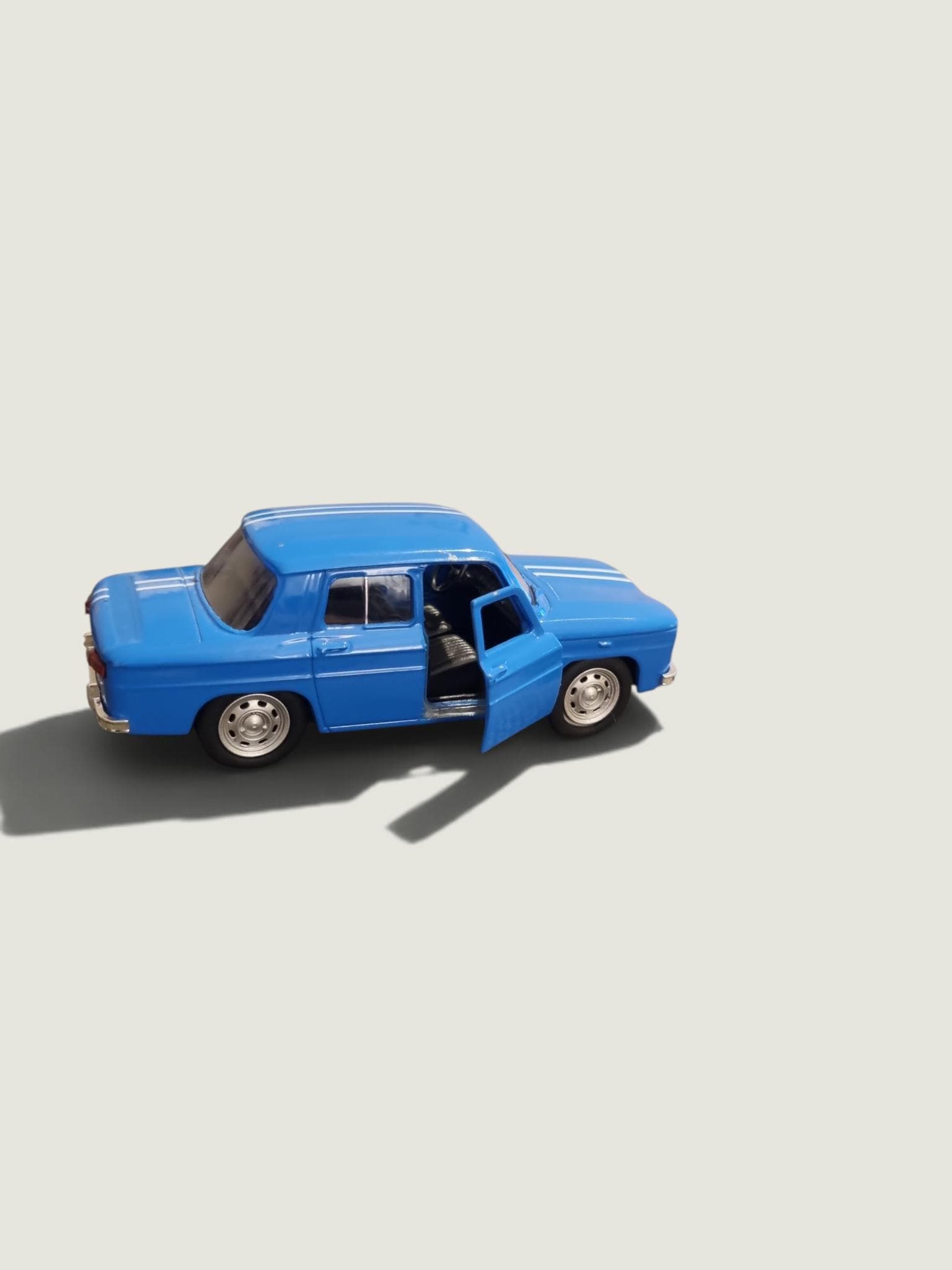 Vintage Renault R8 Diecast Toy Car - Image 2